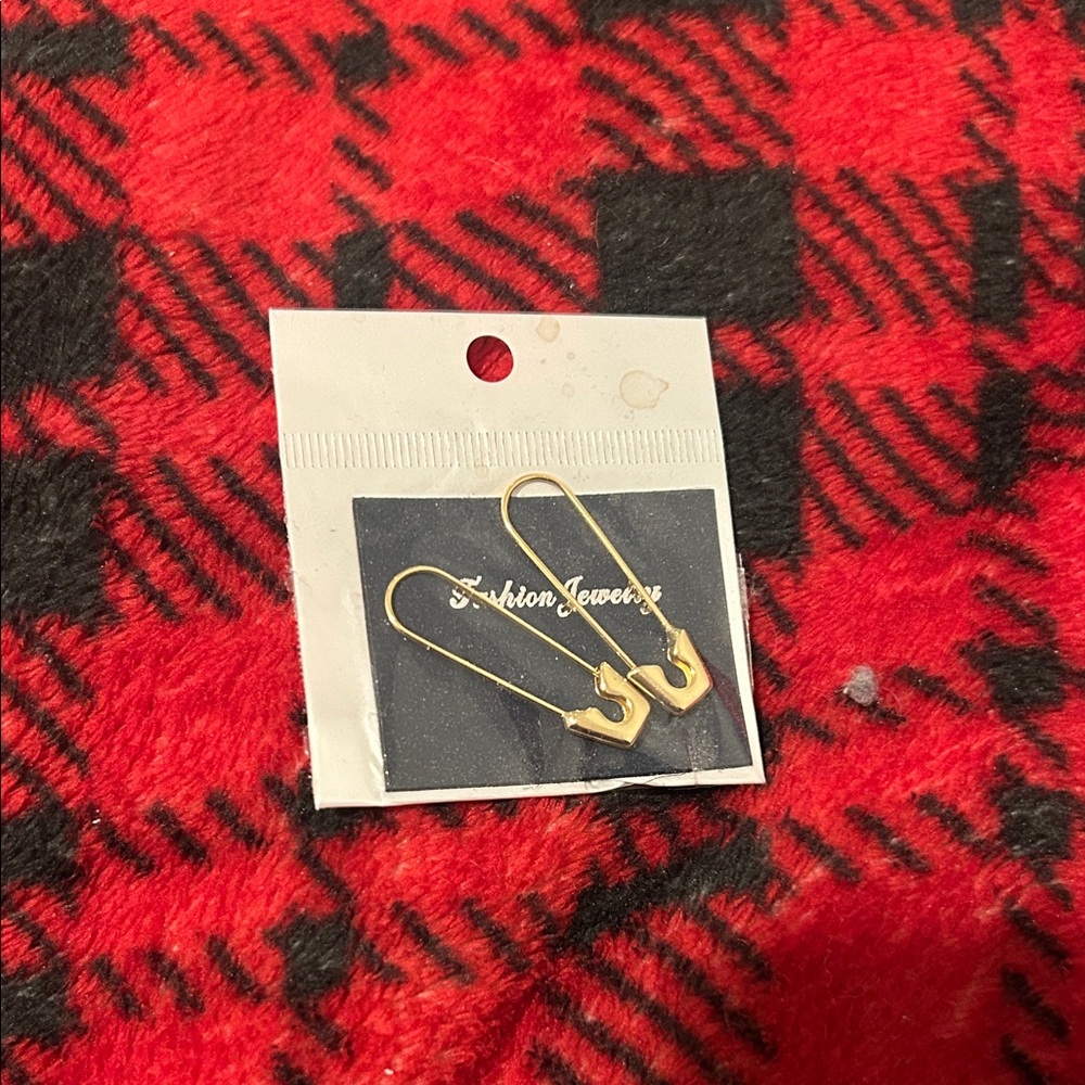Fashion Jewelry Gold Safety Pin Earrings